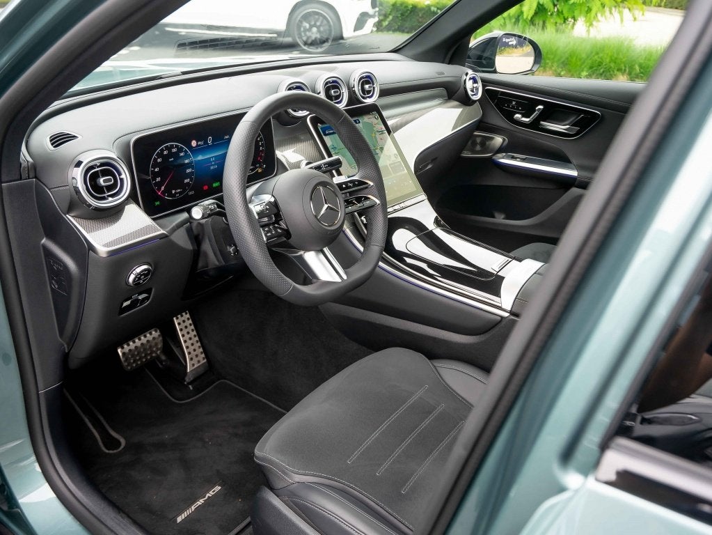 Mercedes-Benz GLC GLC 300e 4MATIC AMG Line | Pano | Luchtver, Gebruikt, 4 cilinders, 2000 kg, Vierwielaandrijving
