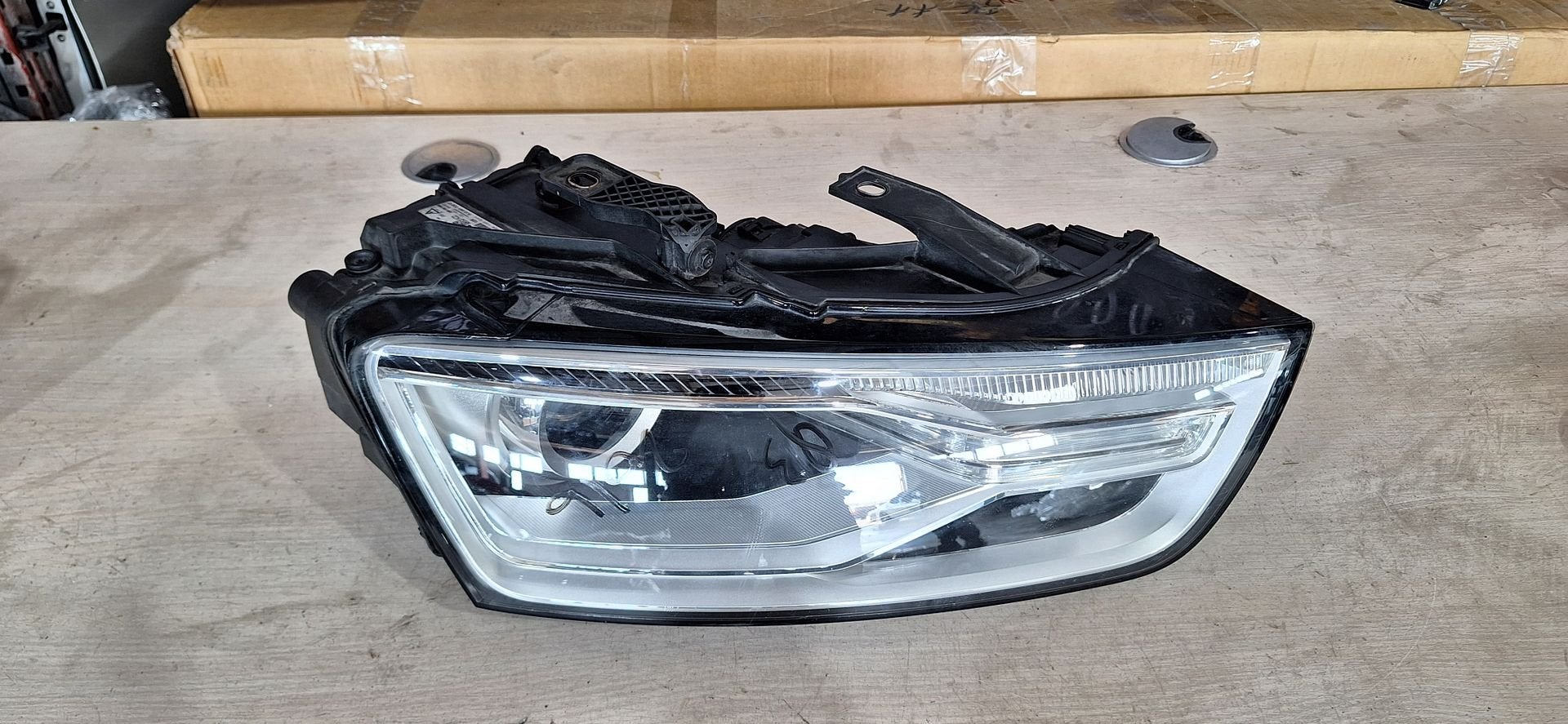 Audi Q3 8U koplamp 8U0941006 C, Gebruikt, -, -, -