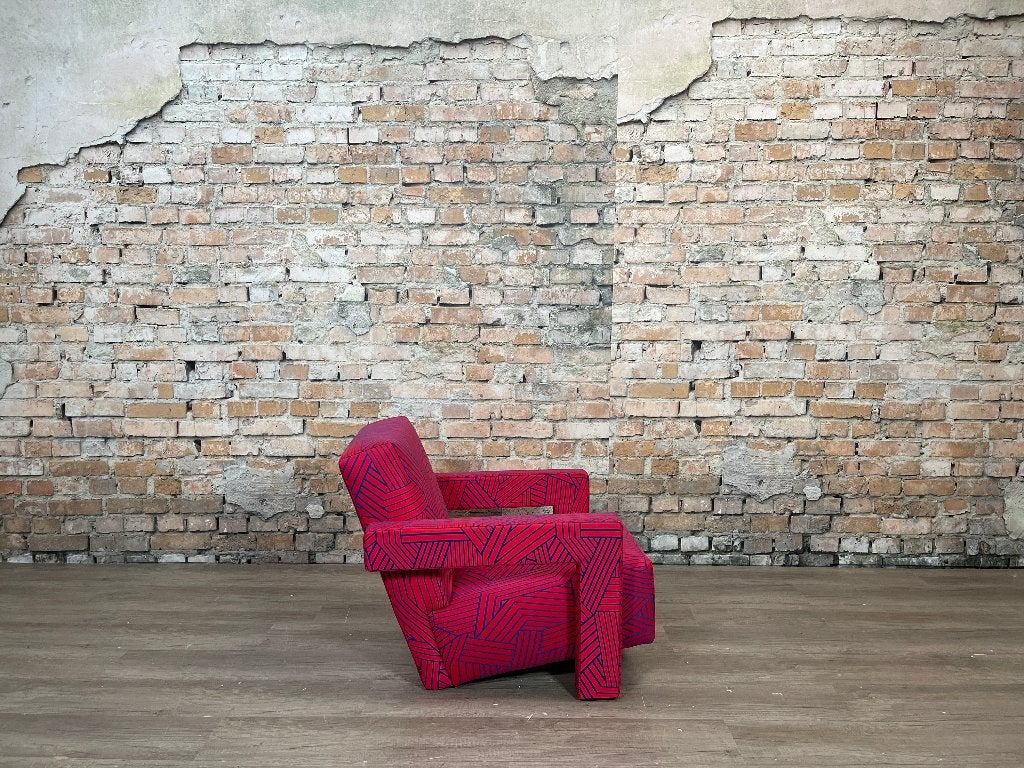 Cassina 637 Utrecht Limited Edition rood bij TheReSales, Huis en Inrichting, Fauteuils, Ophalen, Minder dan 75 cm, Design, Zo goed als nieuw