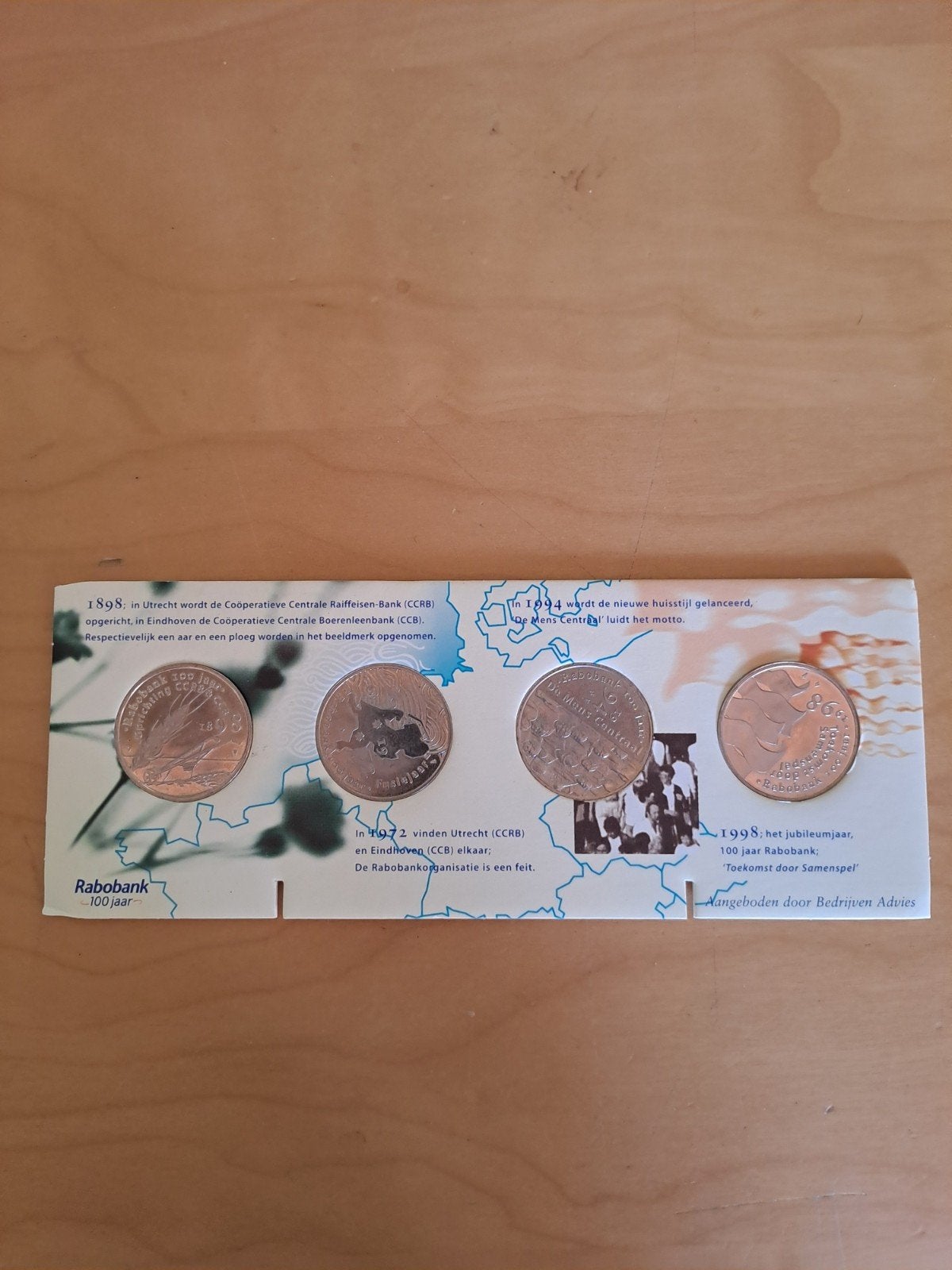 Rabobank 100 jaar munten set - Beatrix, Juliana, Wilhelmina, Ophalen of Verzenden, Koningin Beatrix, Overige waardes, Setje