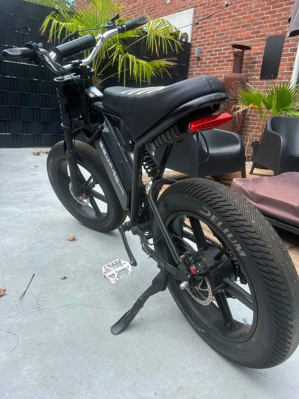 Custom Ouxi H9 E-bike met extra accu! Motor defect., Fietsen en Brommers, Elektrische fietsen, Gebruikt, 59 cm of meer, 50 km per accu of meer