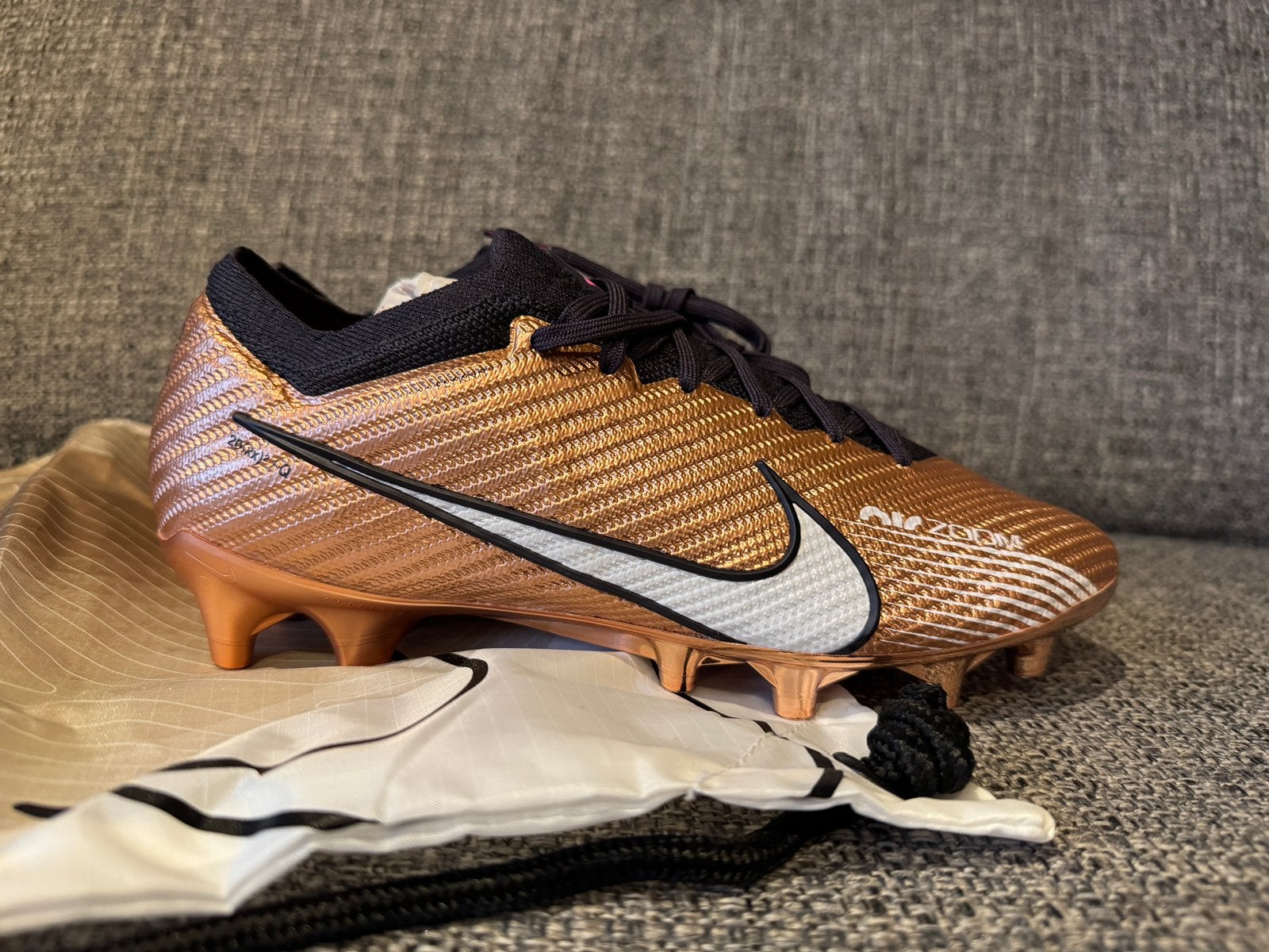 Nike Zoom Mercurial Vapor 15 Elite Ag-Pro maat 39, Maat XS of kleiner, Schoenen, Nieuw, Ophalen of Verzenden