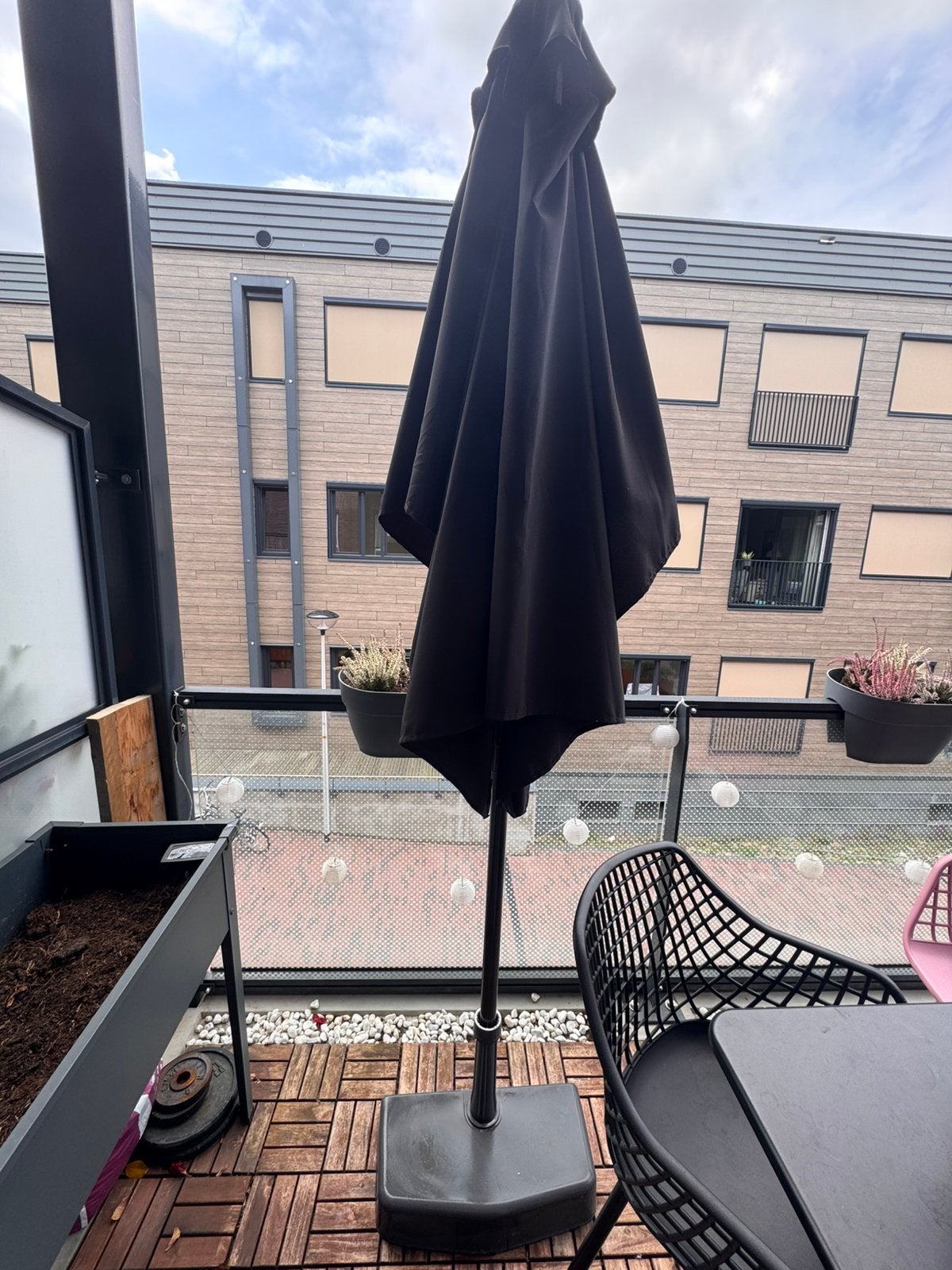 Balkonparasol 250cmx150cm met voet, Tuin en Terras, Ophalen, Kantelbaar, 2 tot 3 meter, Zo goed als nieuw