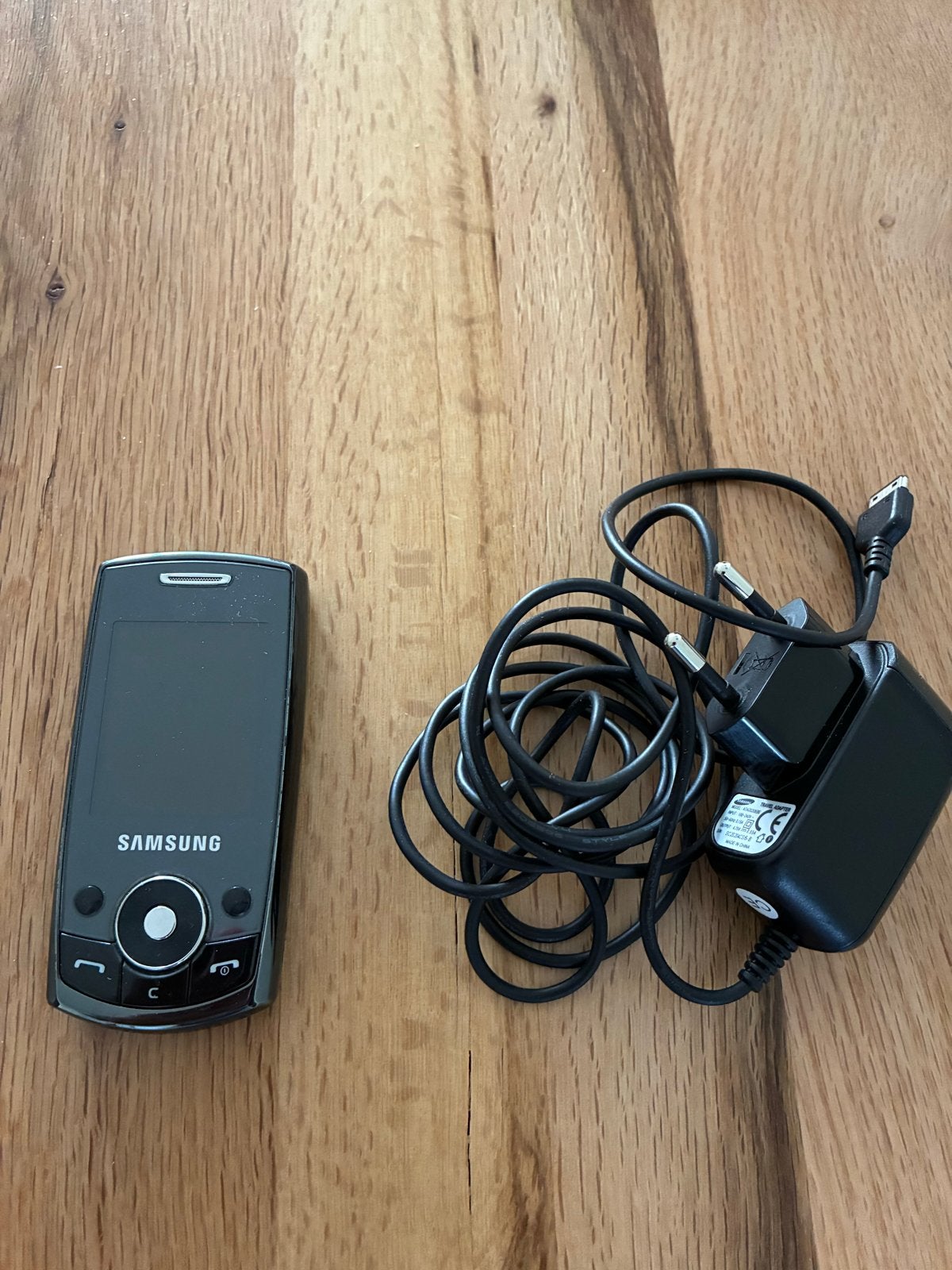 Samsung SGH-J700 - Klassieke Schuiftelefoon, Gebruikt, Overige modellen, Zwart, Overige systemen
