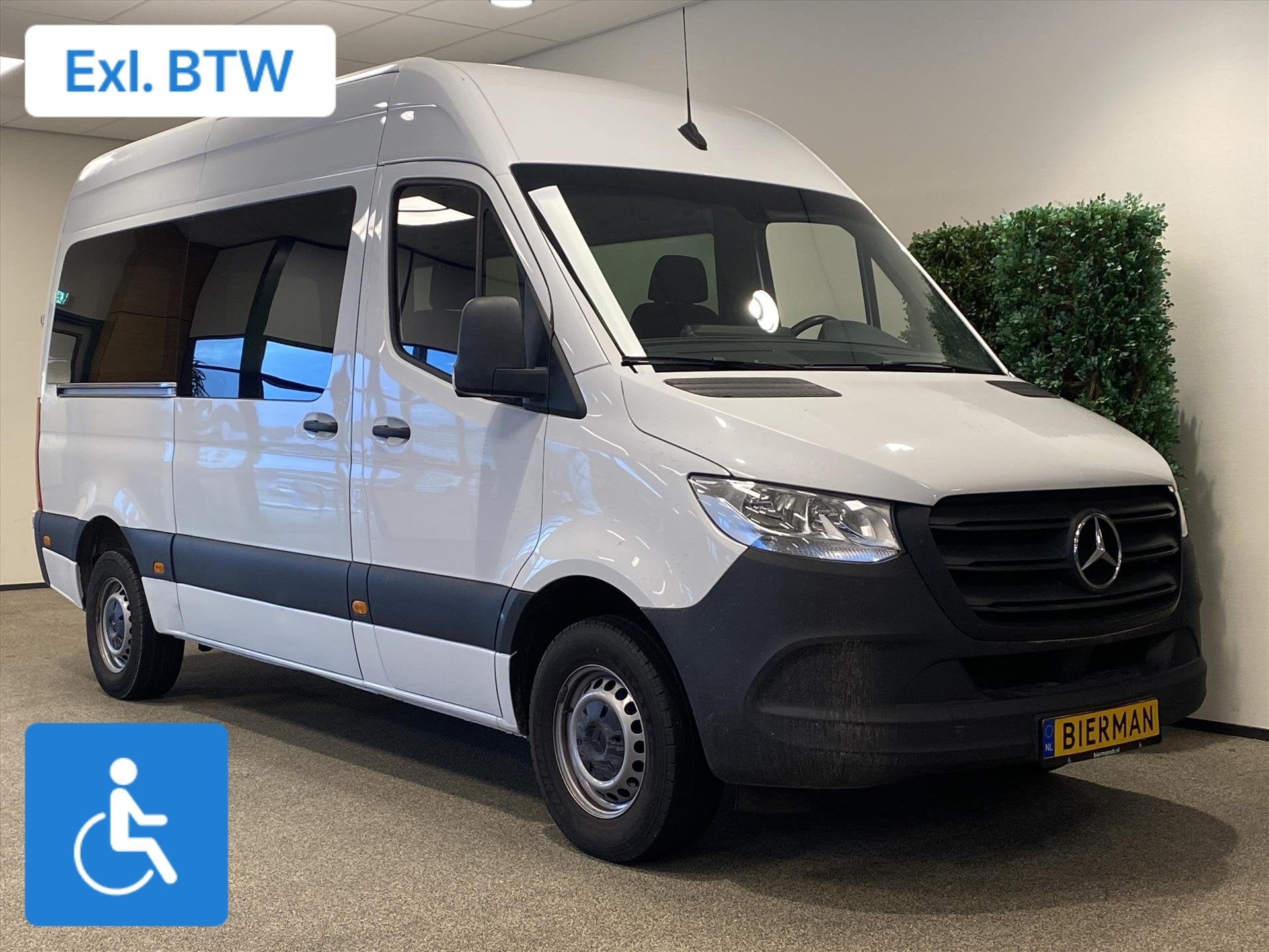 Mercedes-Benz Sprinter L2H2 Rolstoelbus Groepsvervoer, Stof, Gebruikt, Wit, Mercedes-Benz