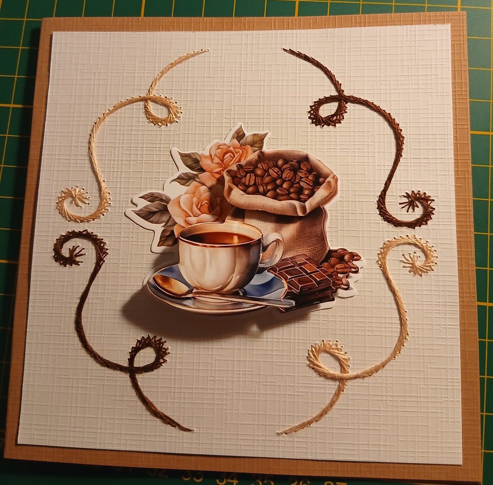 Unieke 3D geborduurde kaart - Koffie en Rozen, Ophalen of Verzenden, Nieuw