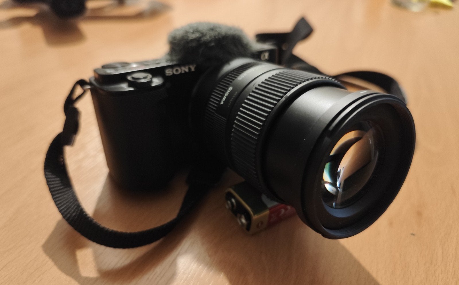 Sony ZV-E10 + Sigma 16mm, Audio, Tv en Foto, Beeldstabilisatie, Accu, Ophalen of Verzenden, Zo goed als nieuw