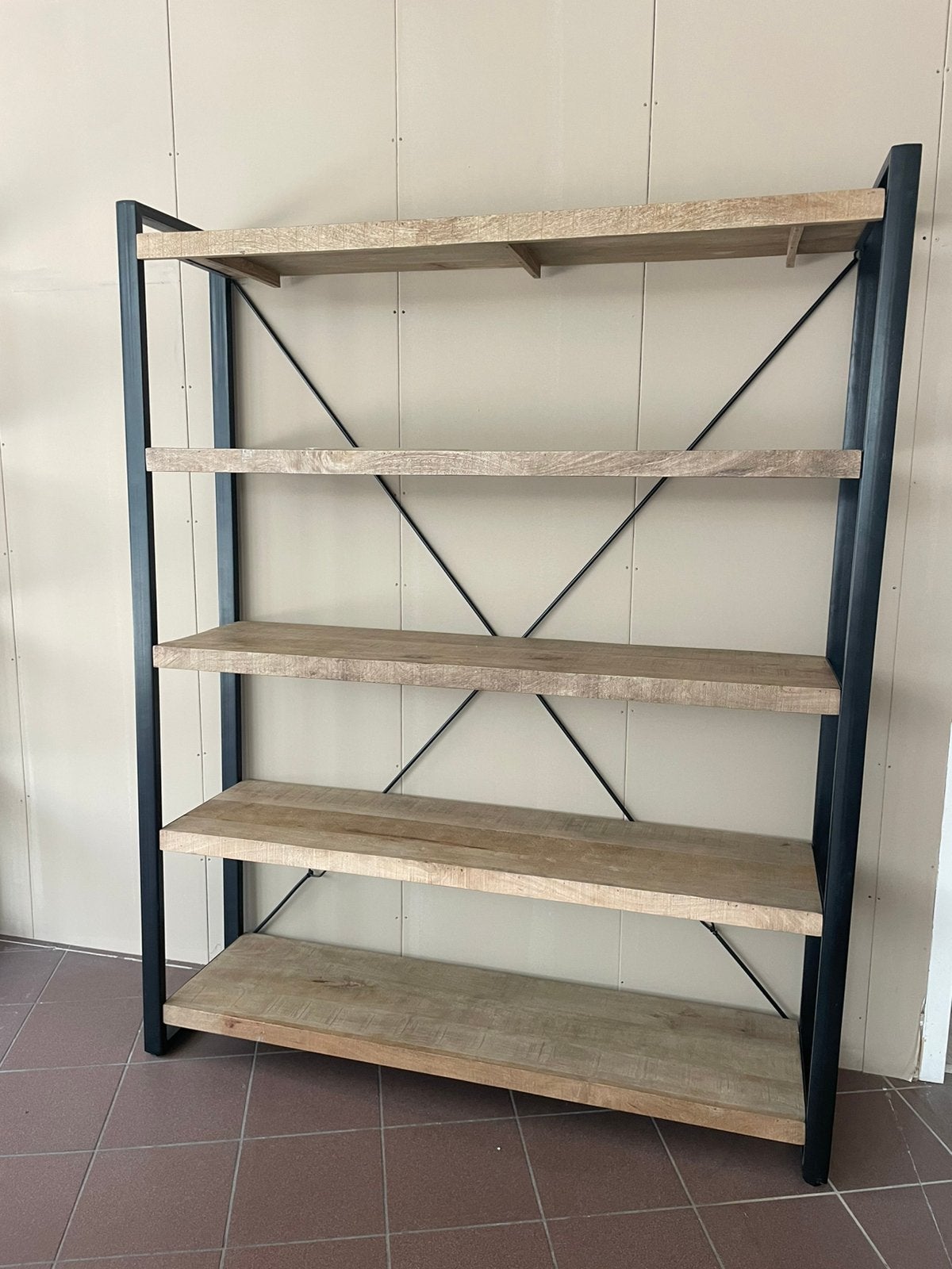 Moderne industriële boekenkasten, Ophalen, 50 tot 100 cm, Zo goed als nieuw, 150 tot 200 cm