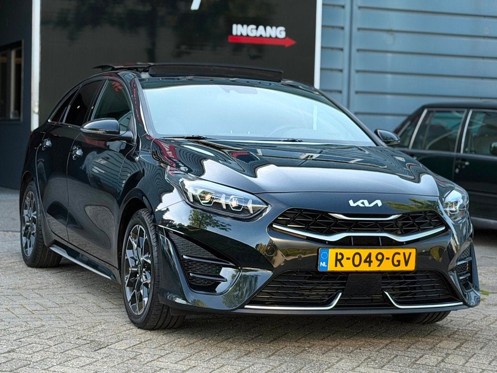Kia ProCeed 1.0 T-GDi GT-Line PANO/LINE-ASSIST/STUUR-STOELVE, Auto's, Kia, Gebruikt, Zwart, Origineel Nederlands, Handgeschakeld