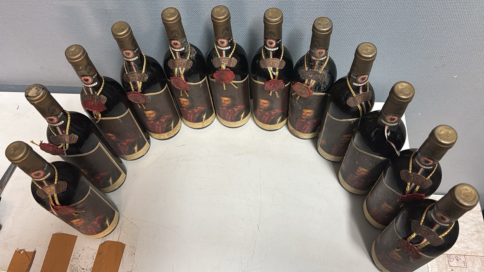 12 flessen Chianti Classico Riserva 1975 - Vintage Rode Wijn, Ophalen, Gebruikt, Italië, Rode wijn