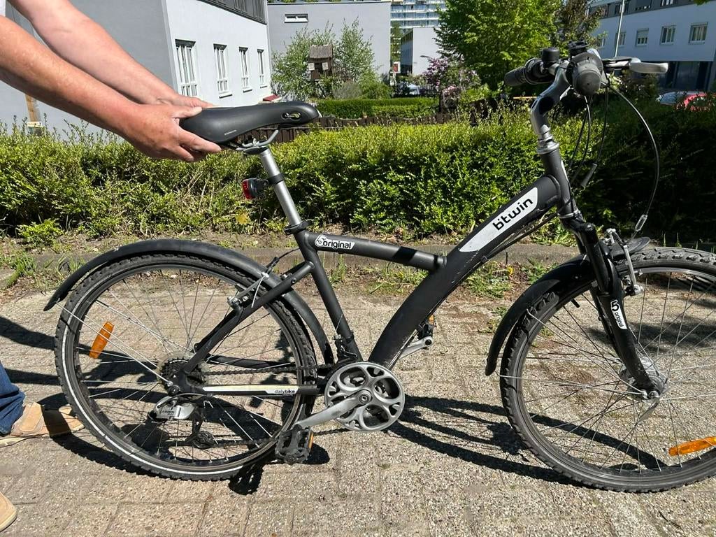 Mooie trekking fiets b'twin 5 original, Velgrem, Zo goed als nieuw, Meer dan 20 versnellingen, Ophalen