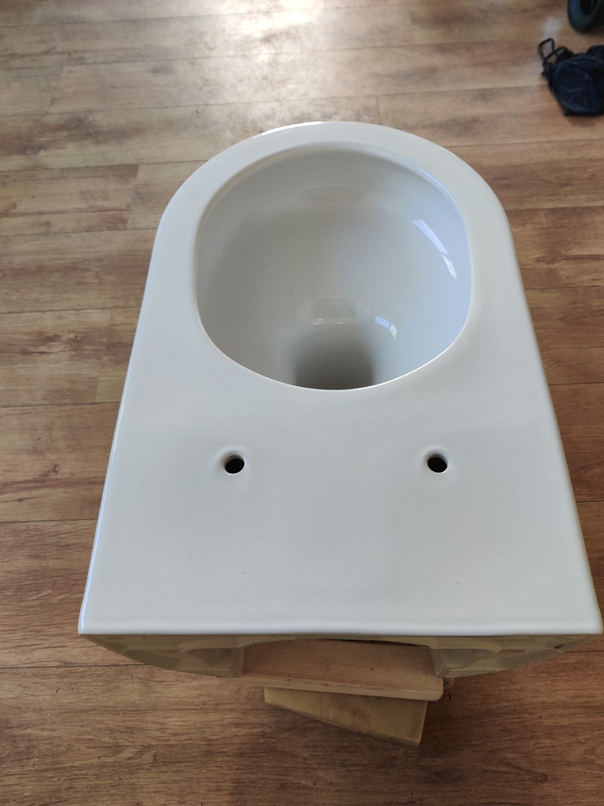 Wandcloset - Wit keramiek, Ophalen of Verzenden, Gebruikt, Toilet