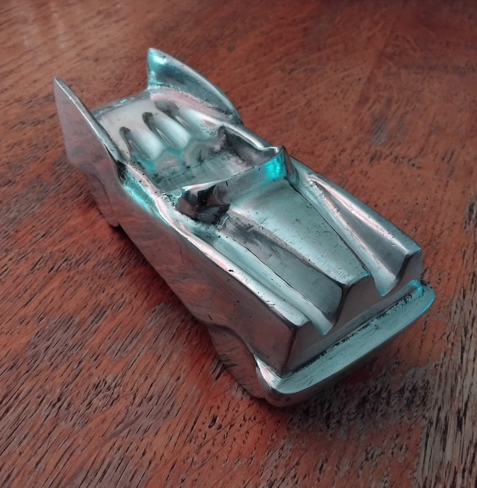Batmobiel ASBAK aluminium, Verzamelen, Rookartikelen, Aanstekers en Luciferdoosjes, Ophalen of Verzenden, Gebruikt, Asbak