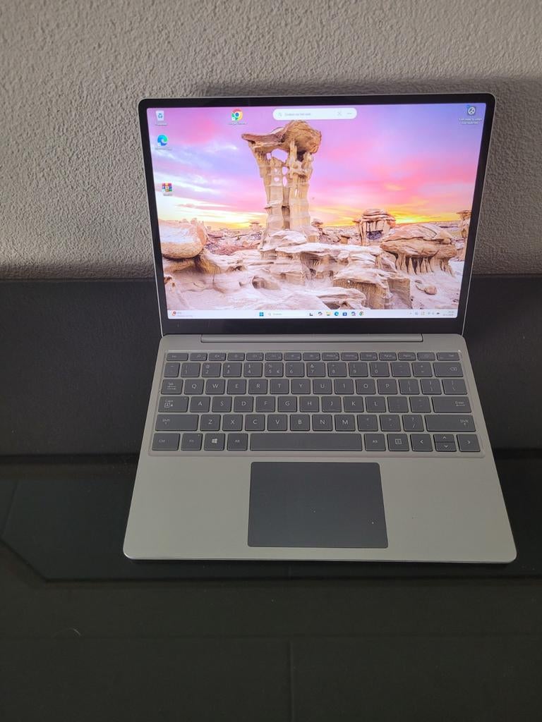 ‼️TOPPER‼️ Microsoft Surface Laptop Go /10e Gen i5/ 8GB ram/, Computers en Software, Windows Laptops, 2 tot 3 Ghz, Qwerty, 8 GB