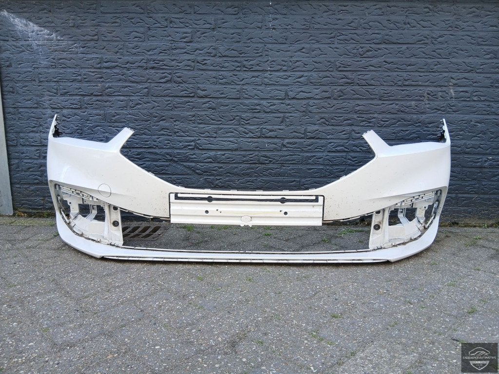 Seat Leon 5FA 2020-2024 Voorbumper Bumper Origineel!, Gebruikt, Autovia A-2, Km 585 585
08760  Martorell, ES, Ophalen of Verzenden