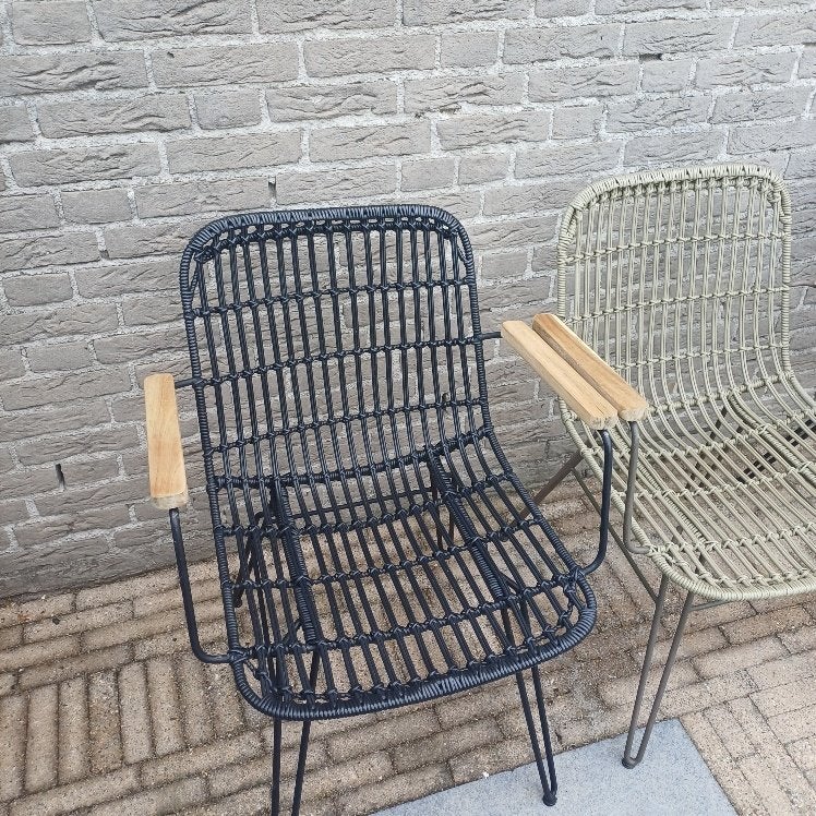 4 hippe tuinstoelen, Ophalen, Zo goed als nieuw, Rotan