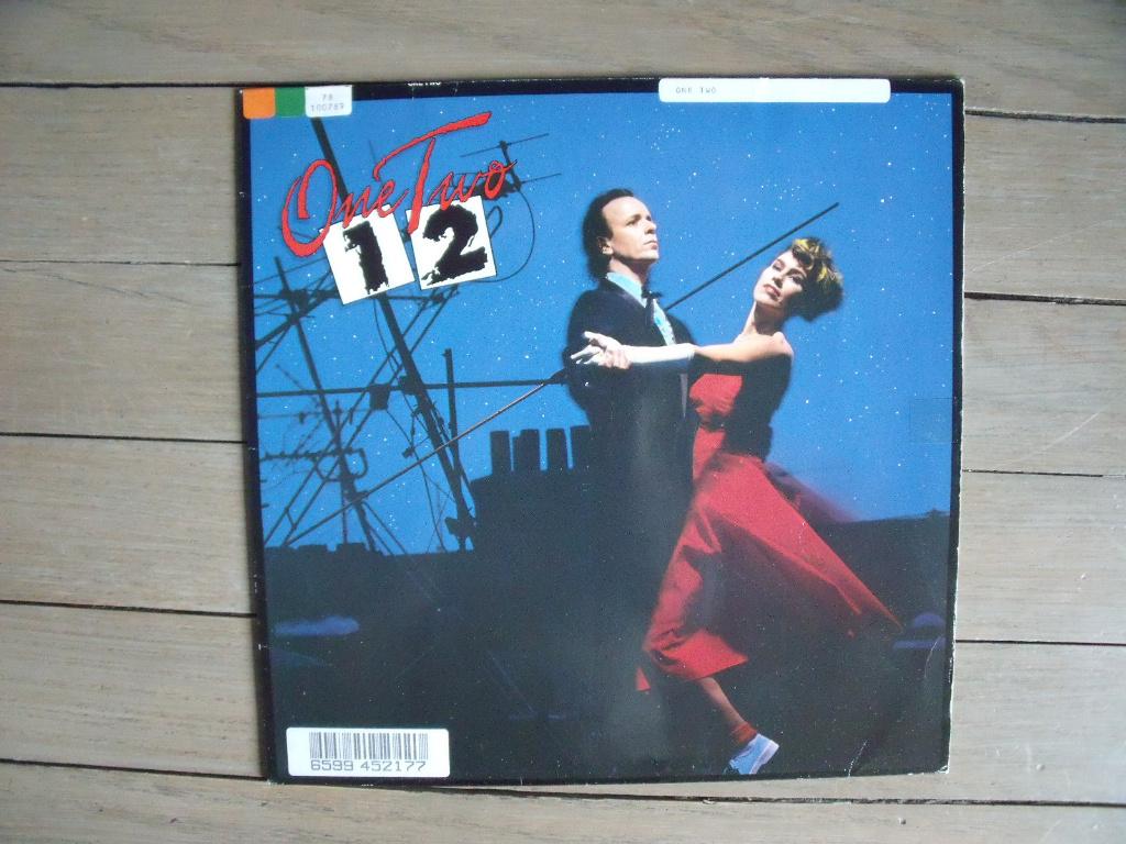 One Two, Inclusief binnenhoes, Ophalen of Verzenden, Gebruikt, 12 inch