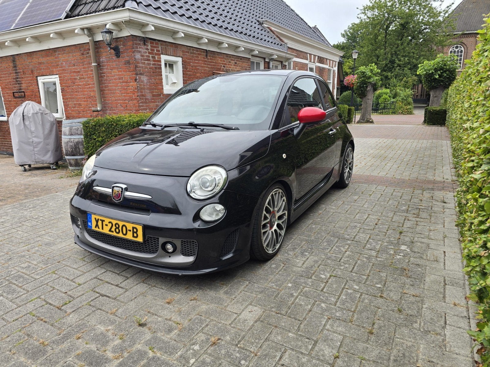 FIAT 500 ABARTH, Auto's, Fiat, 40 €/maand, 4 stoelen, Zwart, 1010 kg