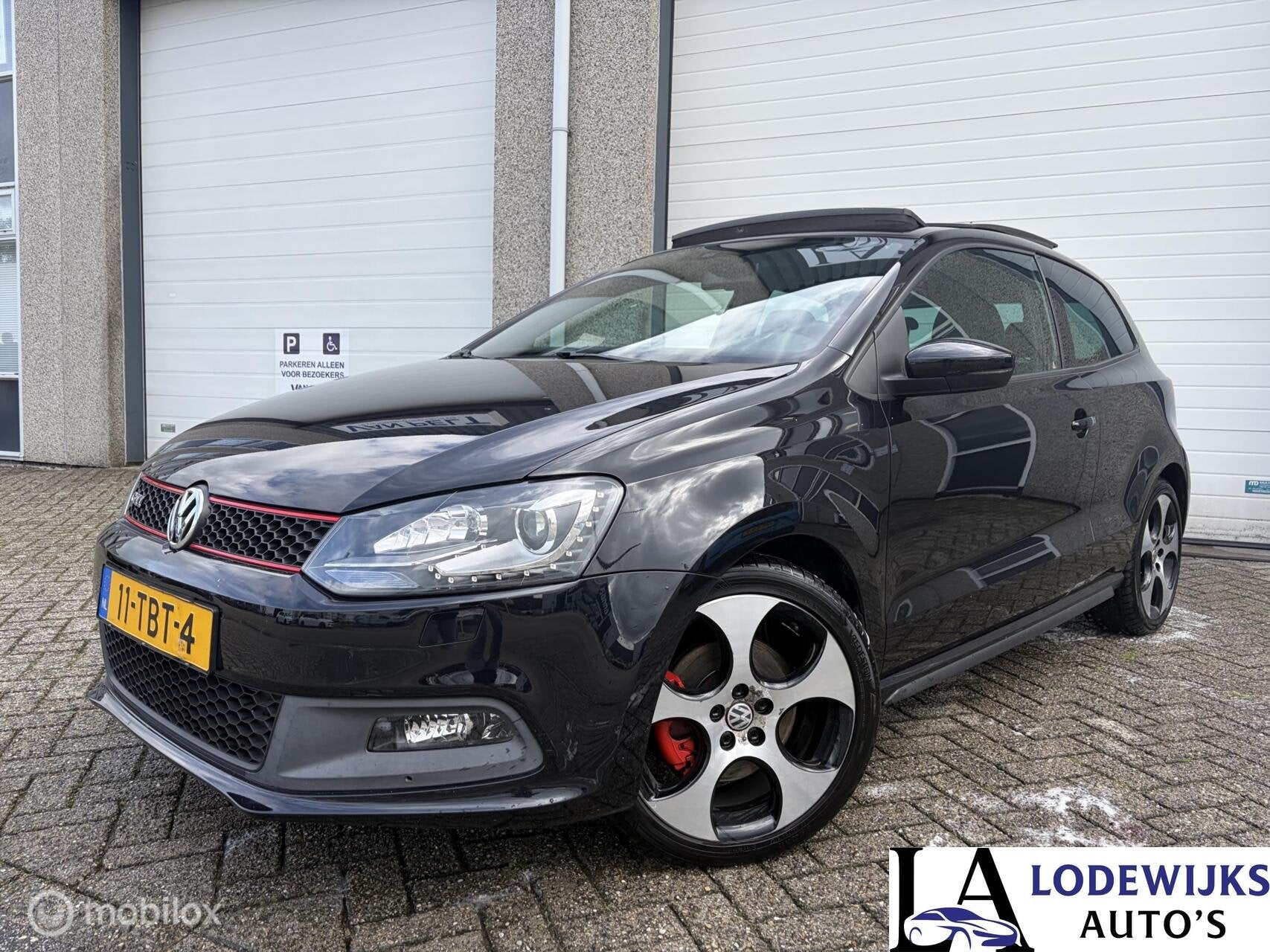 Volkswagen Polo 1.4 TSI GTI / Pano/NAP/automaat, Euro 5, 4 cilinders, 179 pk, Zwart