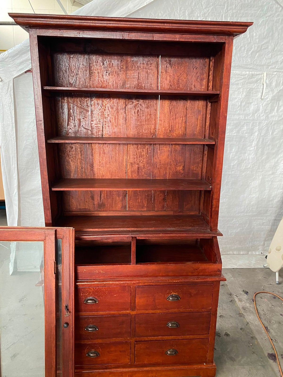 Te koop nette buffetkast, Huis en Inrichting, Kasten | Buffetkasten, 150 tot 200 cm, Ophalen of Verzenden, 25 tot 50 cm, Glas