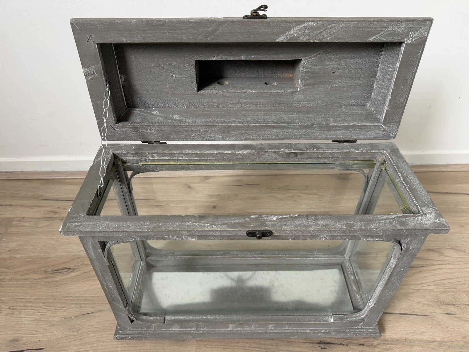 Lantaarn / display / vitrine 42x16 brocante, Ophalen, Lantaarn, Zo goed als nieuw, Grijs