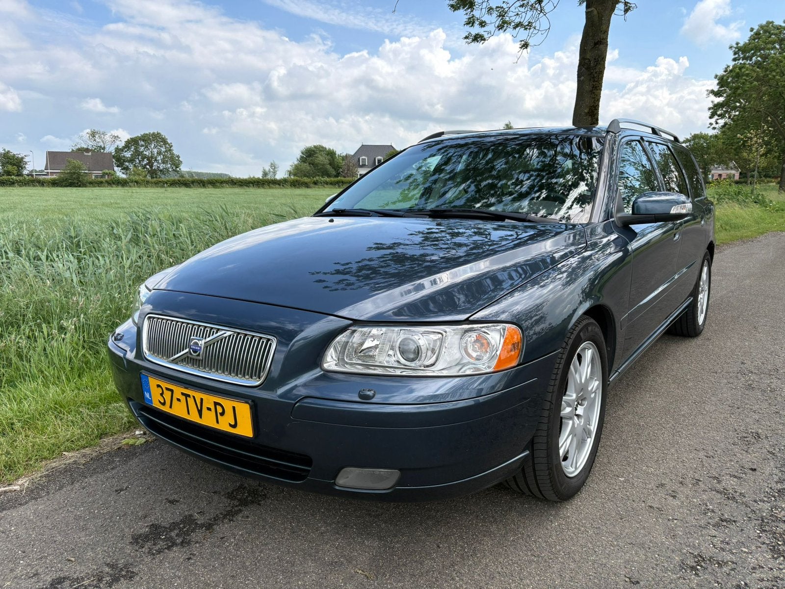 Goed onderhouden Volvo V70 2.4 sport AUT 2007 Blauw LPG-G3, Auto's, 1800 kg, Zwart, Blauw, Stationwagon