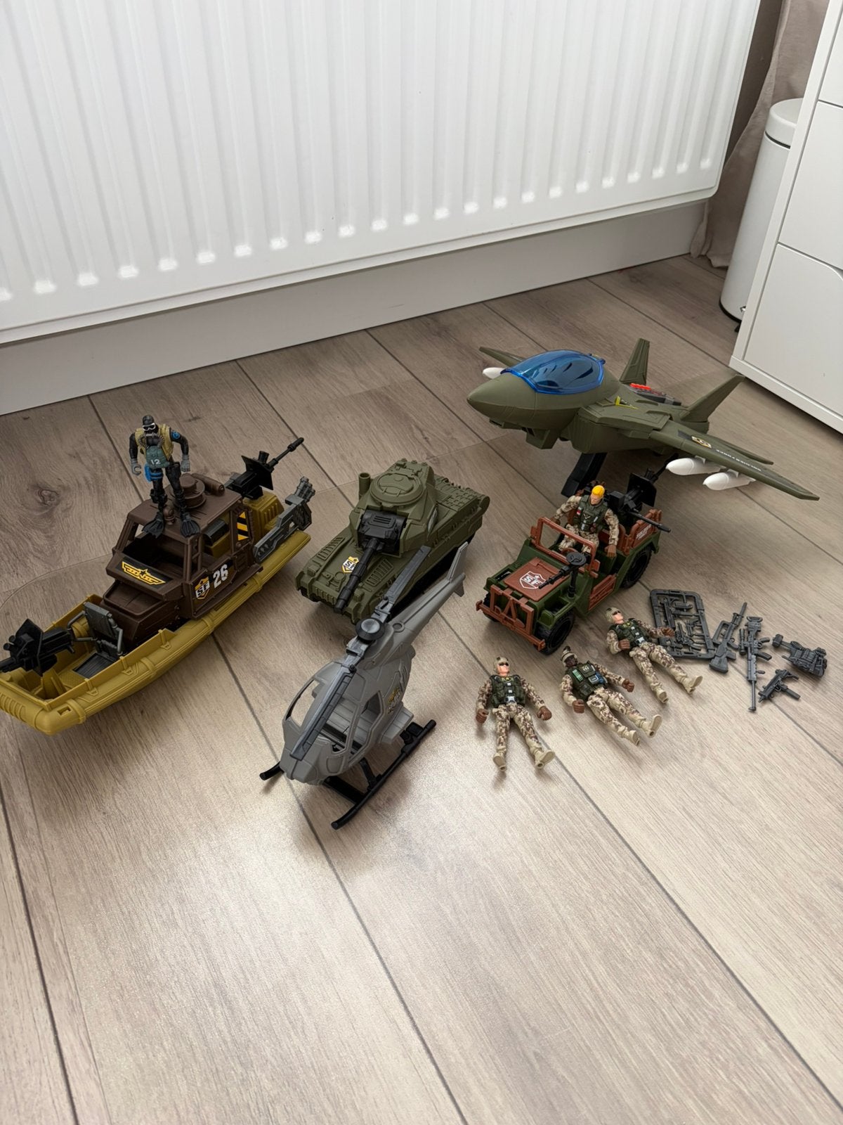 Soldier Force Militairen voertuigen, Ophalen of Verzenden, Zo goed als nieuw
