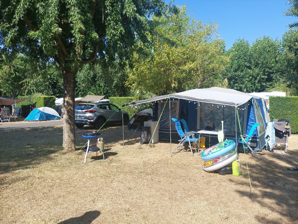 Tago Ranger (Gerjak) 2011 in zeer goede staat, Beige, Tot en met 4, Ophalen, Overige merken