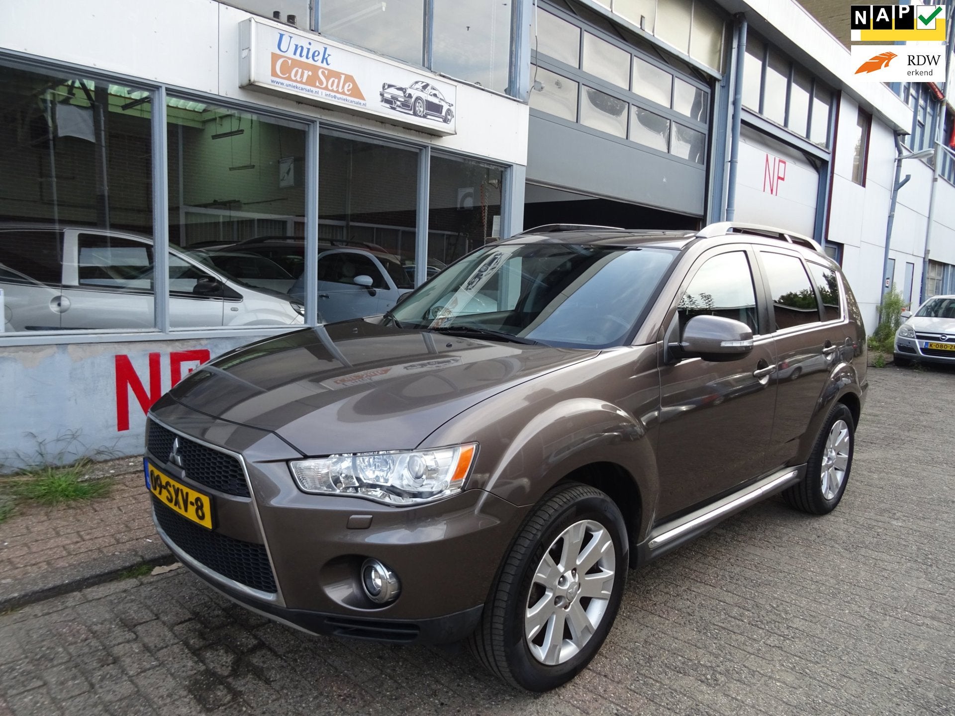 Mitsubishi Outlander 2.0 Edition Two Automaat, 4 cilinders, Bruin, Bedrijf, 1600 kg