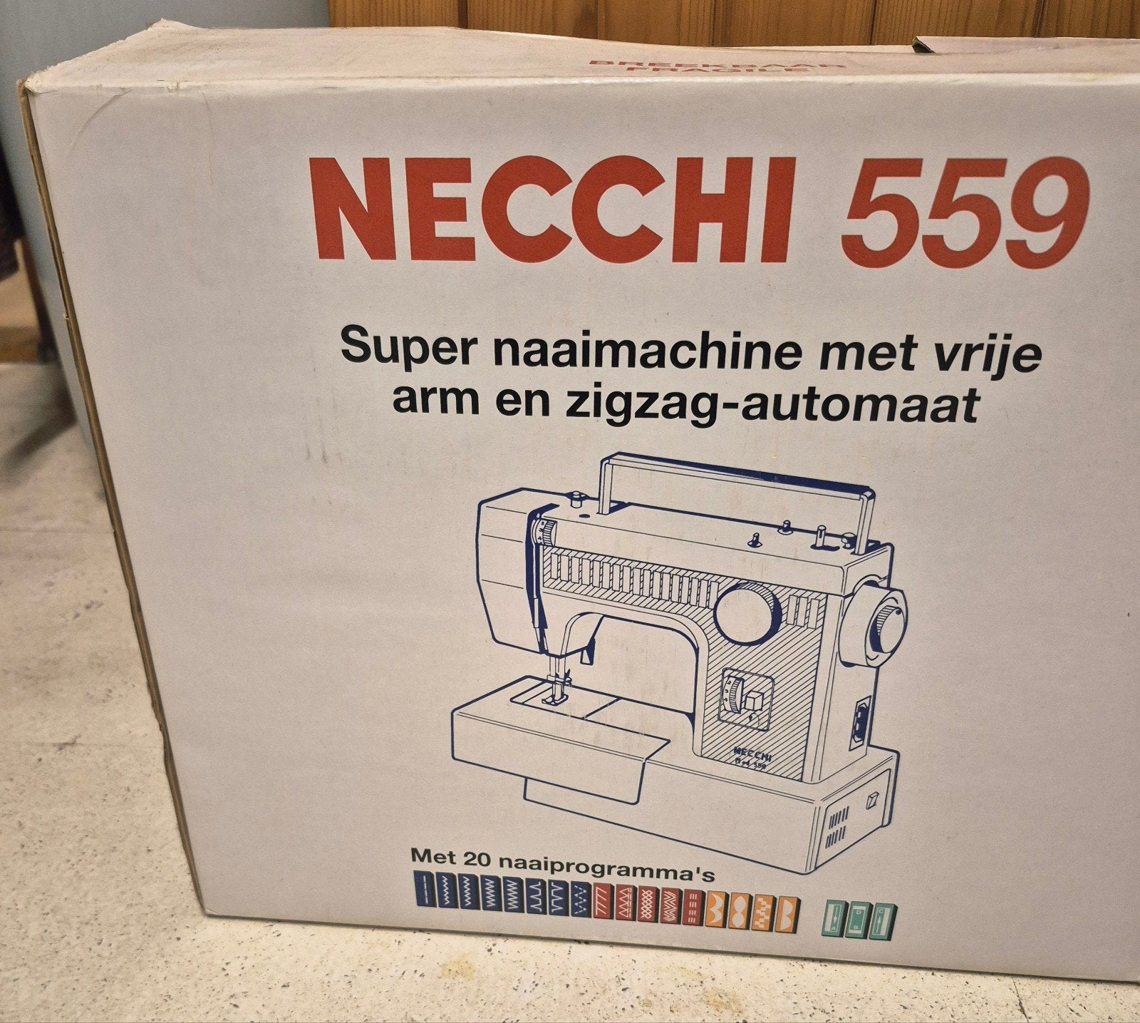 Necchi 559 Naaimachine met Vrije Arm en Zigzag-automaat, Ophalen, Nieuw, Naaimachine, Overige merken