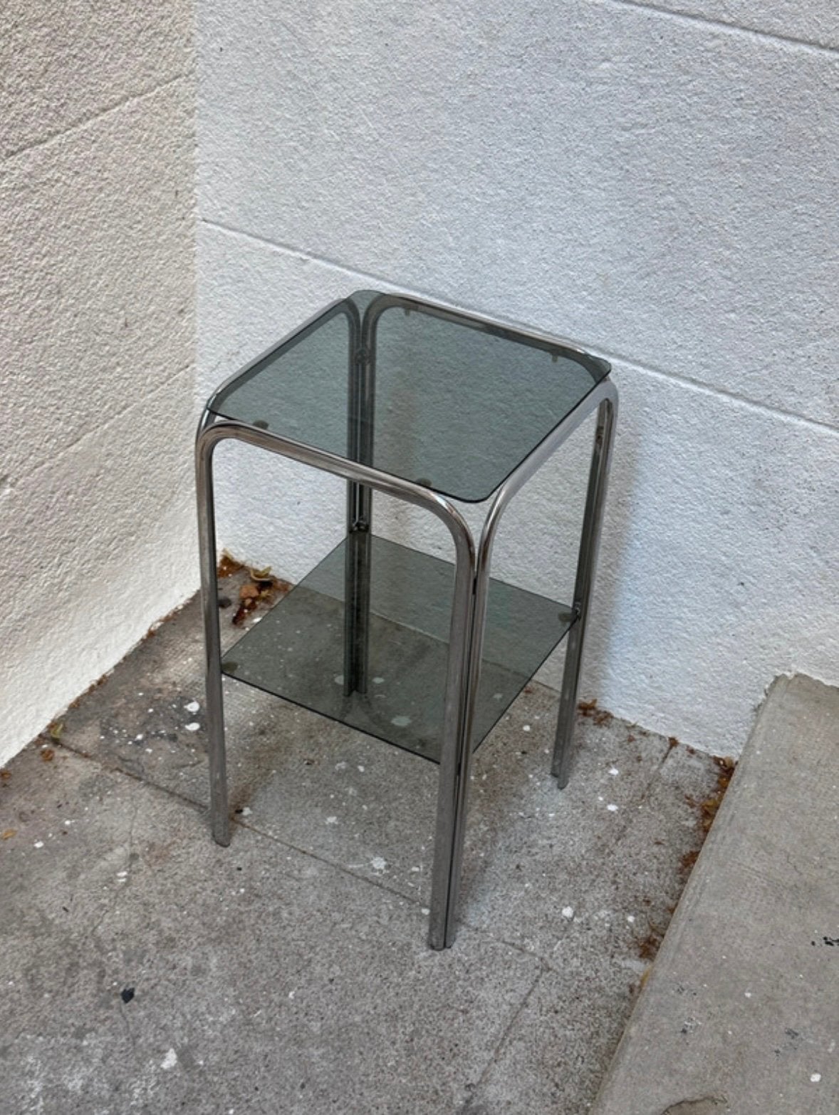 Jaren '70 Bijzettafel/Salontafel Chroom & Rookglas, Ophalen, Minder dan 55 cm, Gebruikt, Vierkant