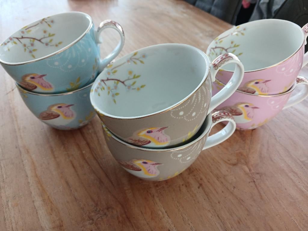 Pip servies (delen), Huis en Inrichting, Ophalen of Verzenden, Zo goed als nieuw, Overige stijlen, Kop(pen) en/of Schotel(s)