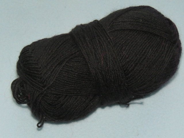 Nieuwe bol sokkenwol zwart 48 gram, Hobby en Vrije tijd, Breien en Haken, Ophalen of Verzenden, Nieuw, Breien of Haken, Wol of Garen