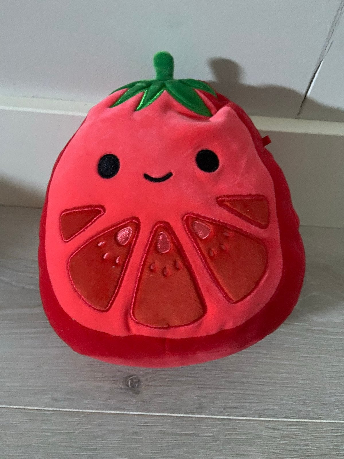 Squishmallow Tomaat Knuffel - Zacht en Knuffelbaar, Kinderen en Baby's, Overige karakters, Overige typen, Nieuw, Ophalen of Verzenden