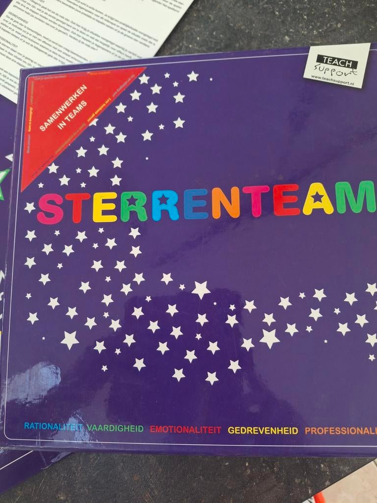 N. Aarts - SterrenTeam, Ophalen of Verzenden, Zo goed als nieuw, N. Aarts; Reina Bakker
