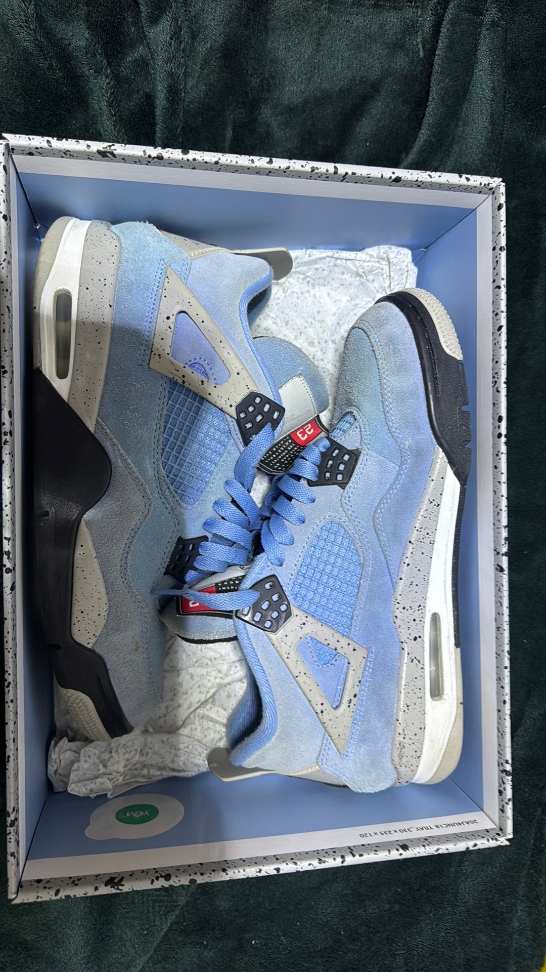 Jordan 4 uneversity blues, Ophalen, Blauw, Sneakers of Gympen, Zo goed als nieuw