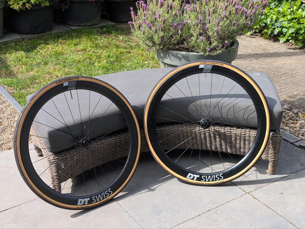 DT Swiss ERC 1400 Dicut 45mm wielen met GP5000 banden, Dt swiss, Zo goed als nieuw, Racefiets, Carbon