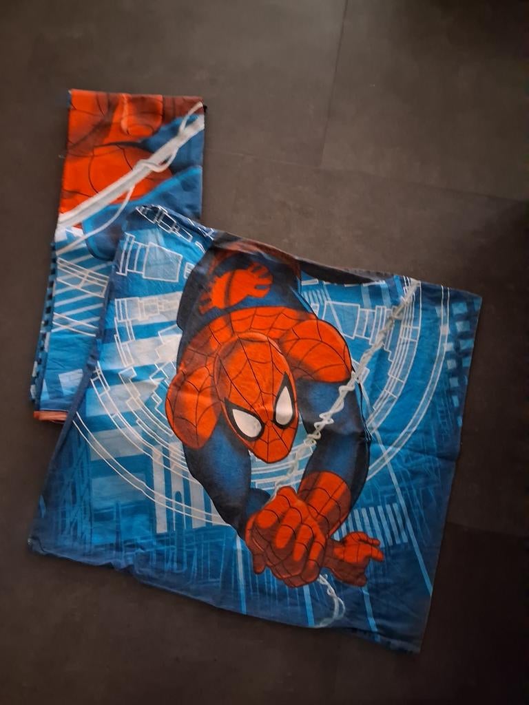 Dekbedovertrek van spiderman
1 persoons igs, Kinderen en Baby's, Kinderkamer | Beddengoed, Blauw, Dekbedovertrek, Ophalen of Verzenden