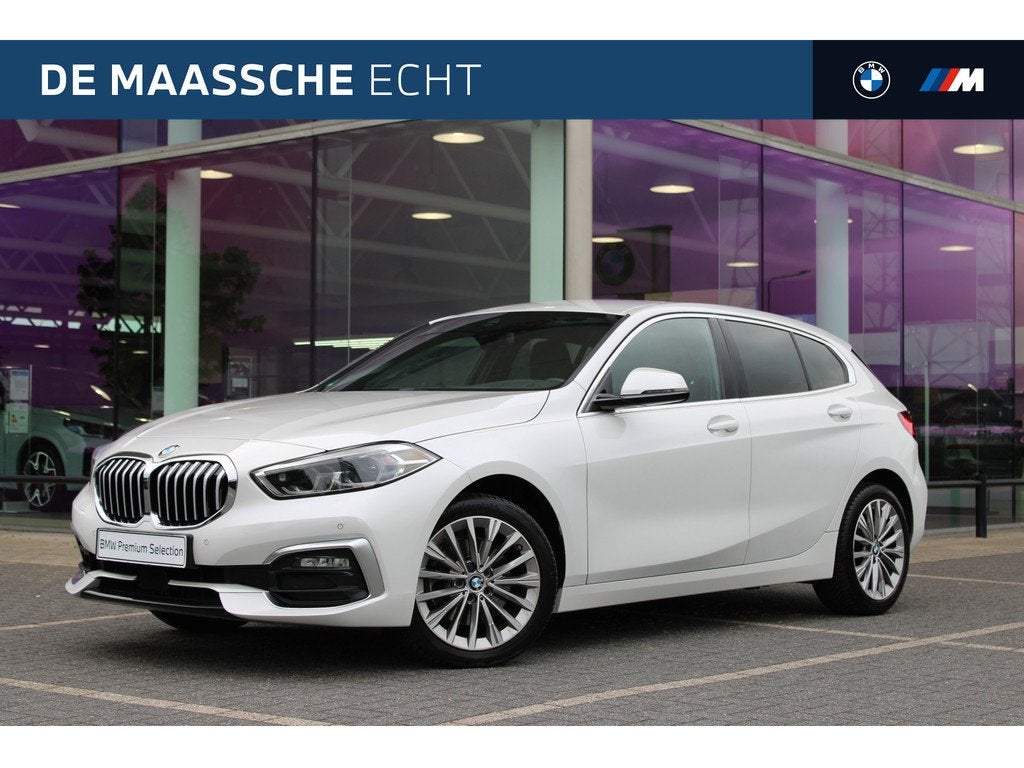 BMW 1 Serie 118i High Executive Automaat / Sportstoelen / Ad, 136 pk, Gebruikt, Met garantie (alle), Wit