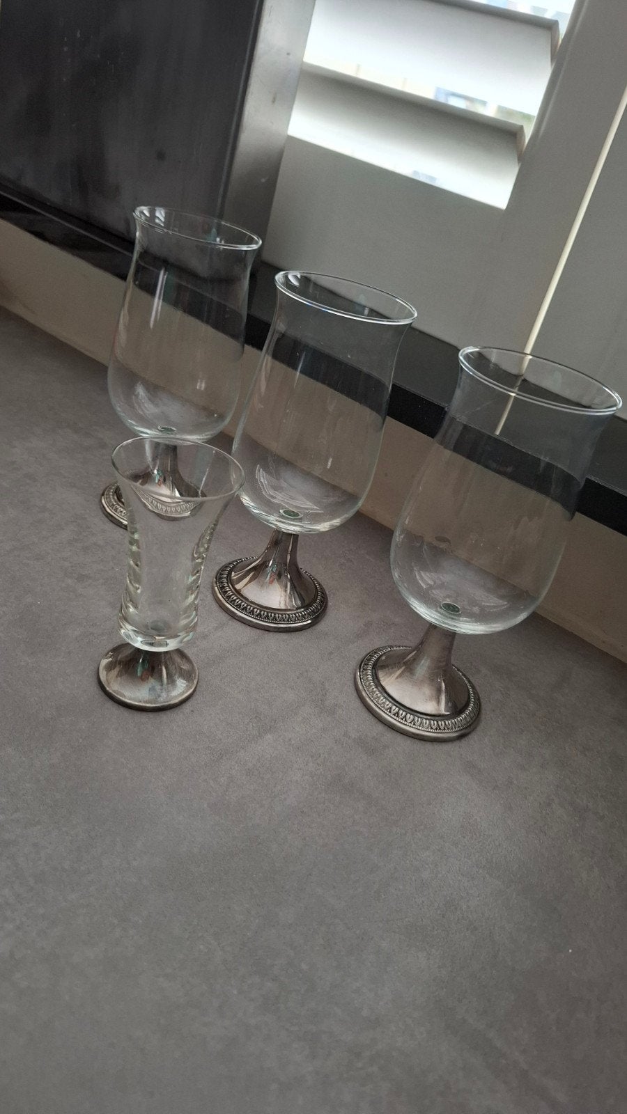 oude exemplaren glazen met echt zilveren voetjes, Verzamelen, Ophalen
