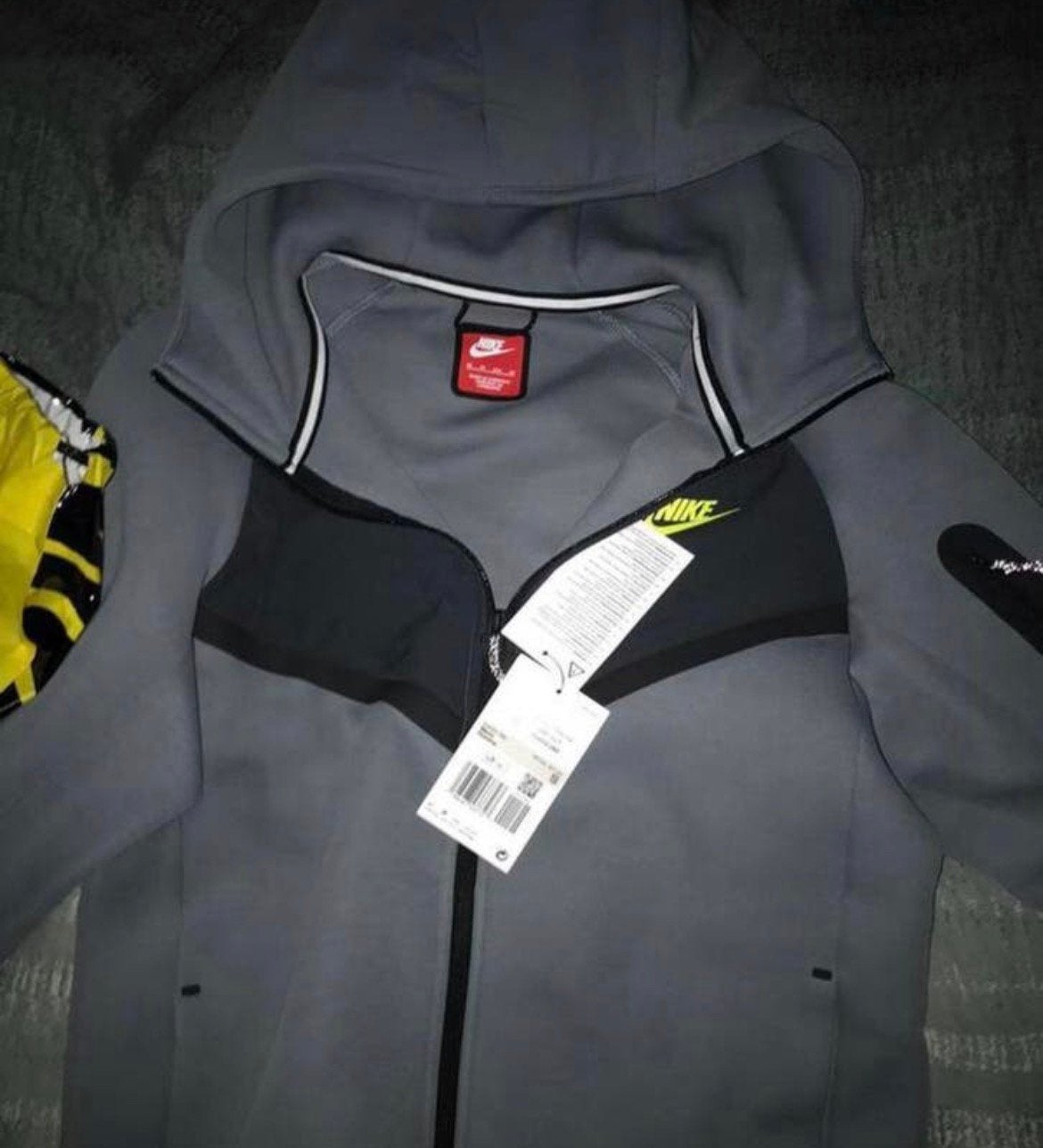 Nike tech, Kleding | Heren, Ophalen of Verzenden, Nieuw, Maat 46 (S) of kleiner, Grijs