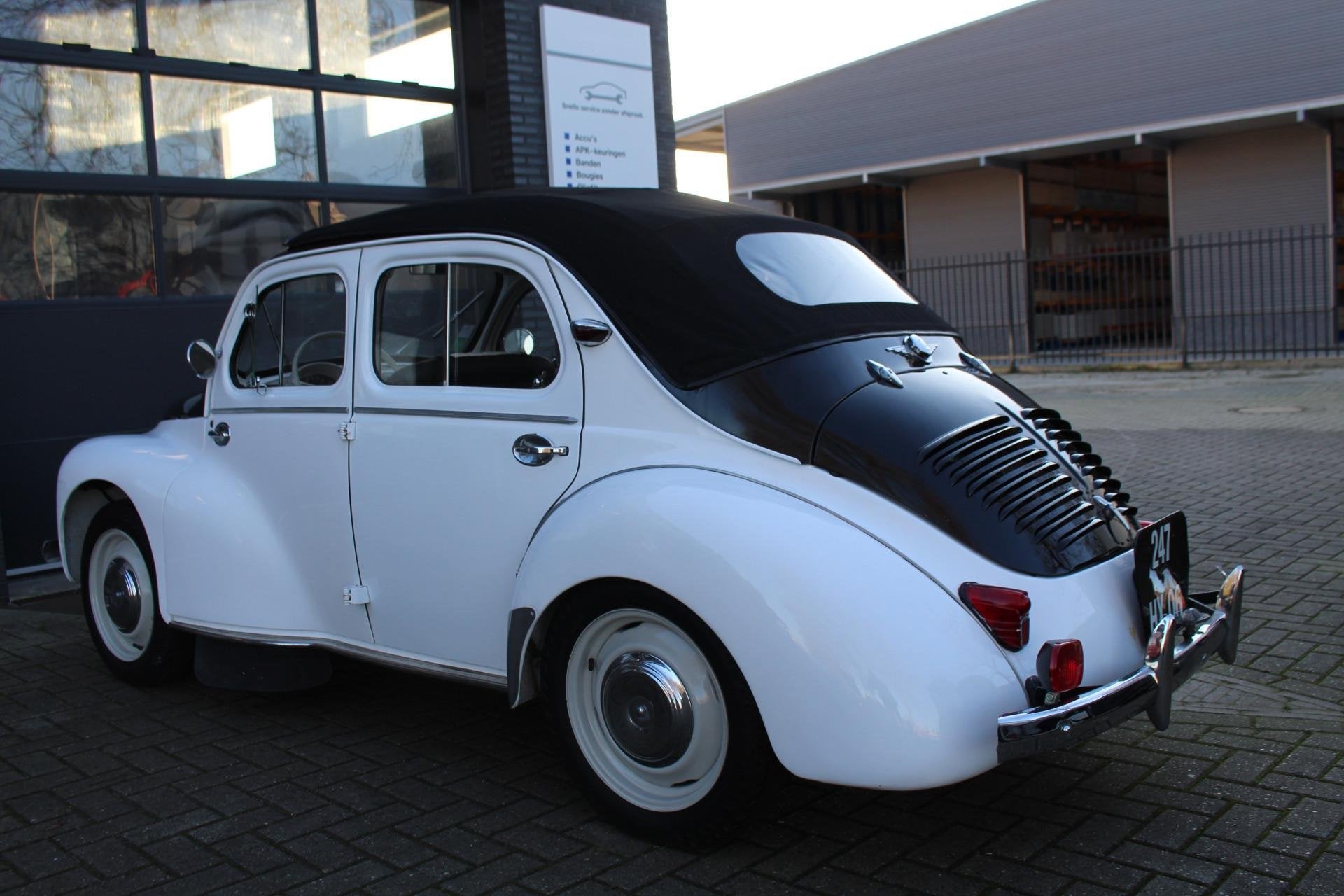Renault 4 4CV Cabriolet GERESTAUREERD! UNIEKE AUTO!, foto 8