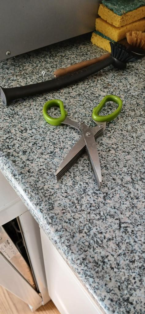 Handige Kruidenschaar - Snel en Eenvoudig Kruiden Knippen, Ophalen of Verzenden, Metaal, Overige merken, Groen