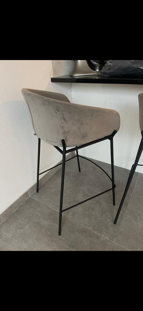 kave home barstoelen 2 stuks, Ophalen, Gebruikt, Met voetsteun, 90 cm of meer