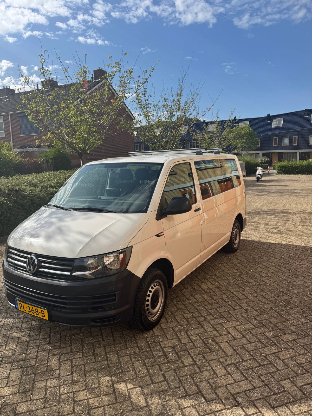Volkswagen Transporter 2.0 TDI 75KW Kombi L1h1 2017 Wit, Auto's, Volkswagen, Voorwielaandrijving, 255 €/maand, Wit, Origineel Nederlands