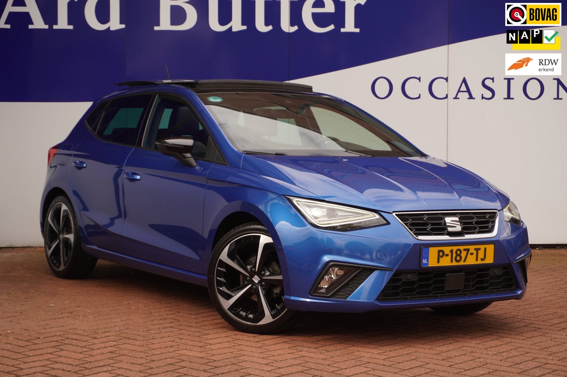 Seat Ibiza 1.0 EcoTSI FR Plus+Led+Pano-dak+navi+Camera+vitru, Auto's, Dealer onderhouden, 1071 kg, Euro 6, Alcantara