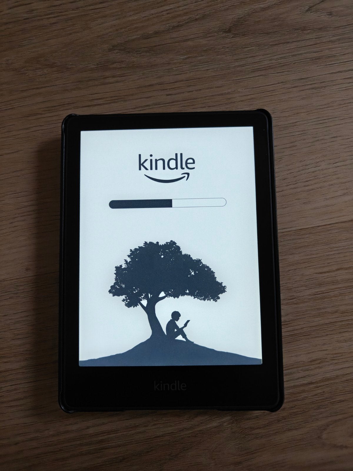Kindle Paperwhite 11e Gen 8GB met stevig hoesje, 8 GB, Touchscreen, Zo goed als nieuw, Kindle
