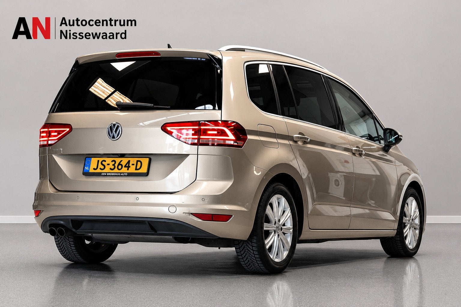 Volkswagen Touran 1.4 TSI Highline 7p |DSG|Pano|Carplay|Lede, Gebruikt, Euro 6, 4 cilinders, 150 pk