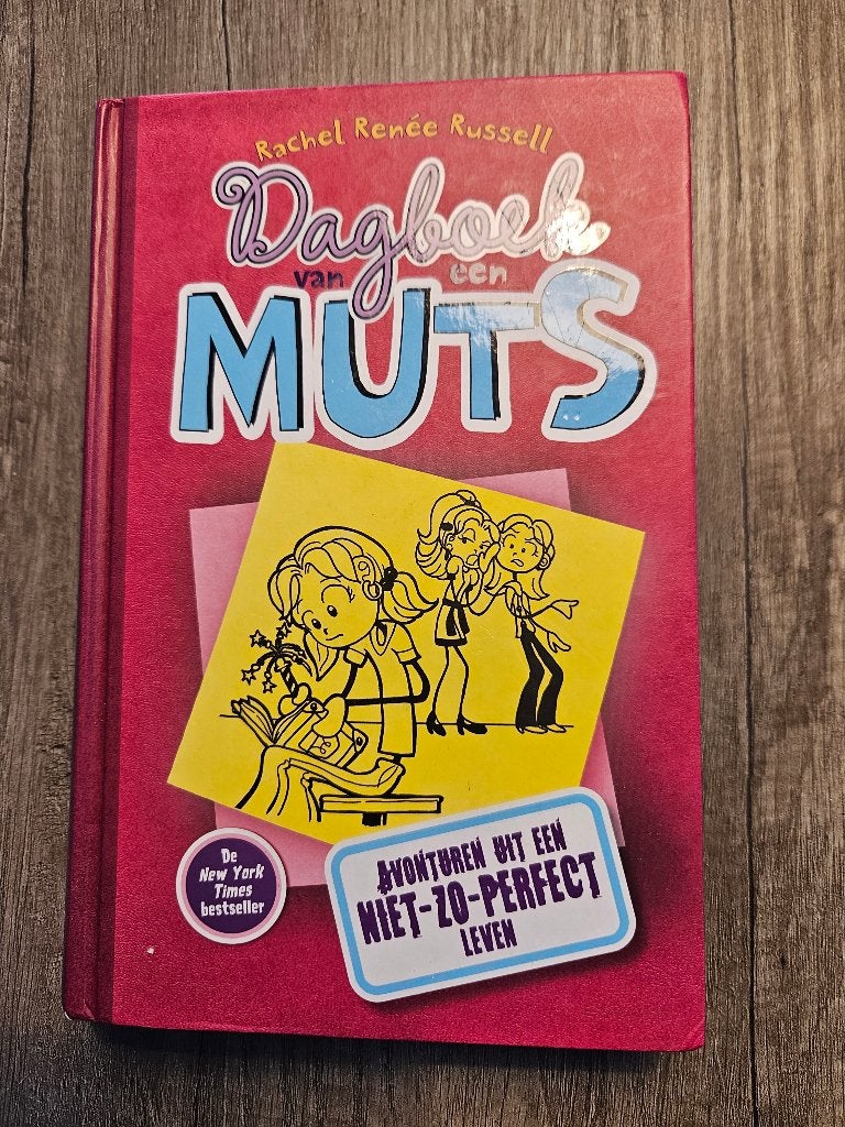 boek Dagboek van een muts deel 1, Boeken, Rachel Renée Russell, Ophalen of Verzenden, Zo goed als nieuw, Fictie
