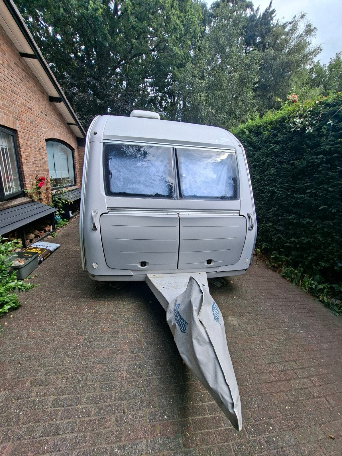 Kip Grey Line Special 50TDB - Luxe caravan met airco, Vast bed, Rondzit, Kip, Tot en met 4